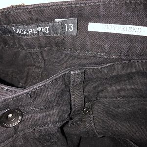 Cutee black ripped boyfriend jeans 🖤